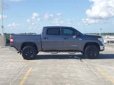 2017 Toyota Tundra SR5