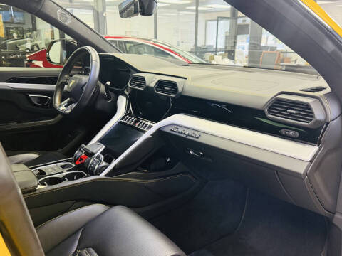 2021 Lamborghini Urus