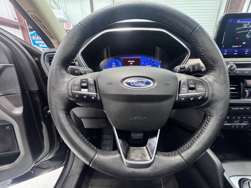 2020 Ford Escape Titanium