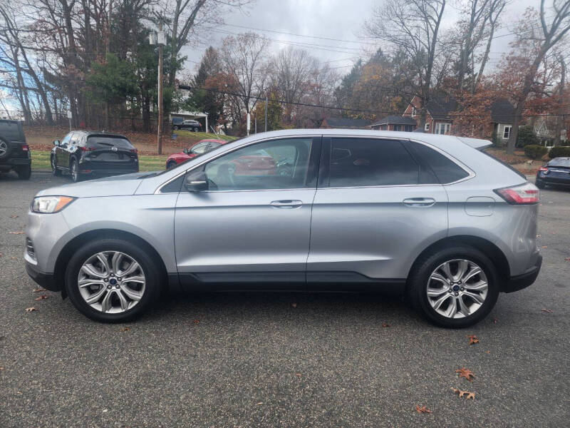 2022 Ford Edge Titanium