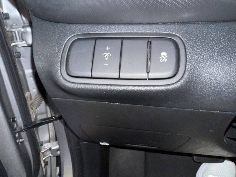 2024 Hyundai Venue SE