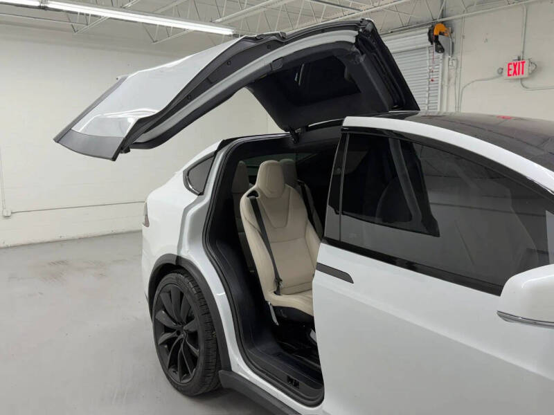 2020 Tesla Model X Long Range Plus