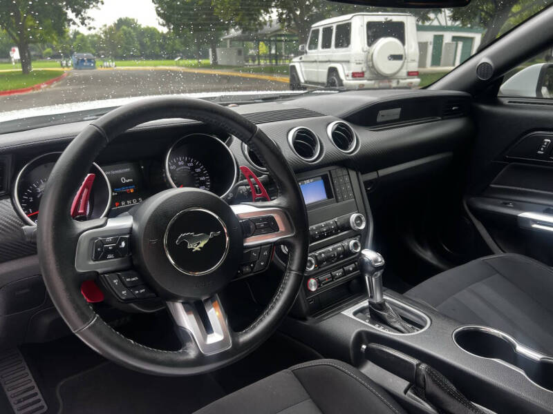 2019 Ford Mustang EcoBoost
