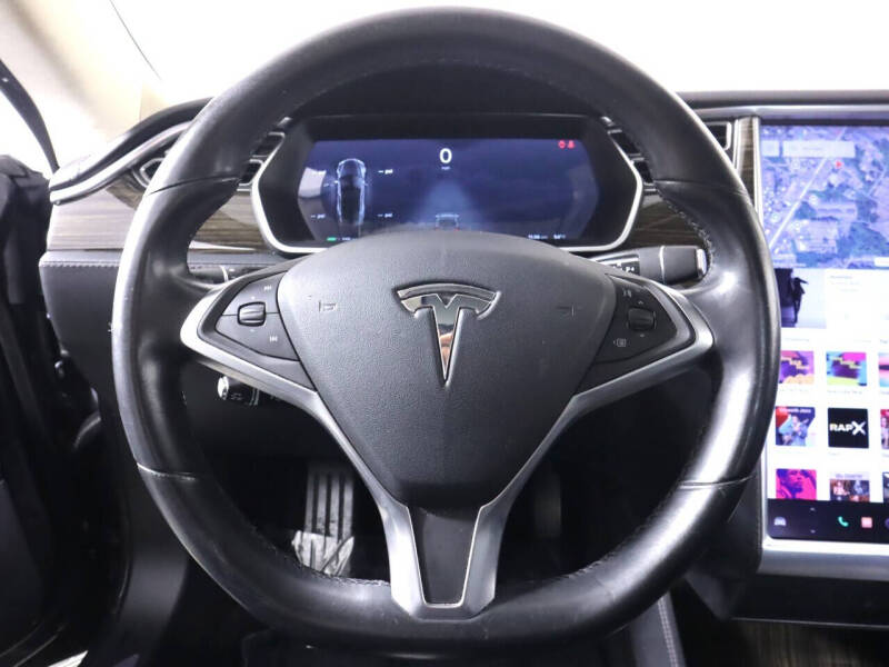 2015 Tesla Model S 70D