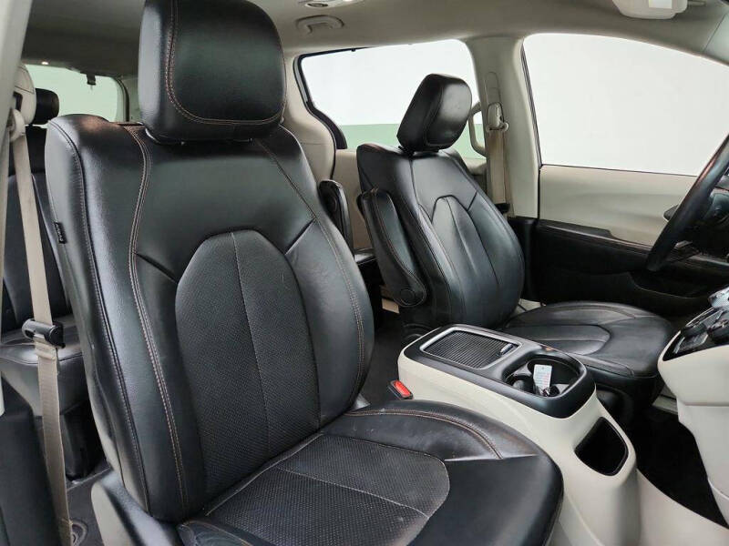 2020 Chrysler Pacifica Touring L Plus