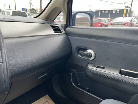 2008 Nissan Versa 1.8 S