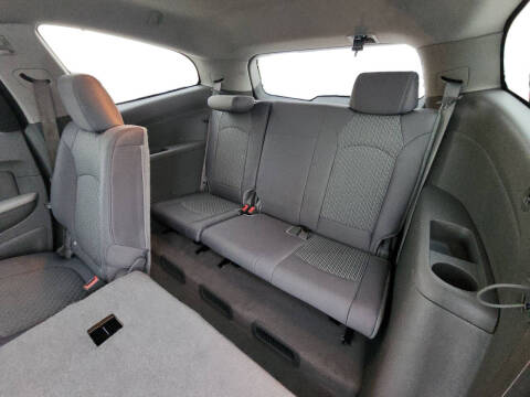 2010 Chevrolet Traverse LS