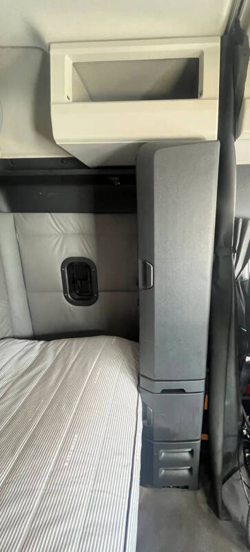 2019 Freightliner Cascadia