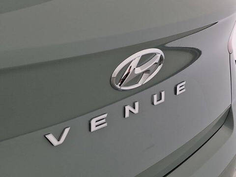 2026 Hyundai Venue SE