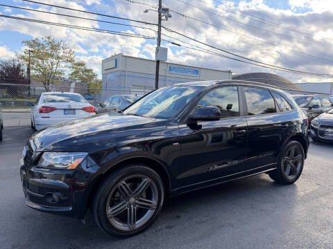 2012 Audi Q5 3.2 quattro Premium Plus