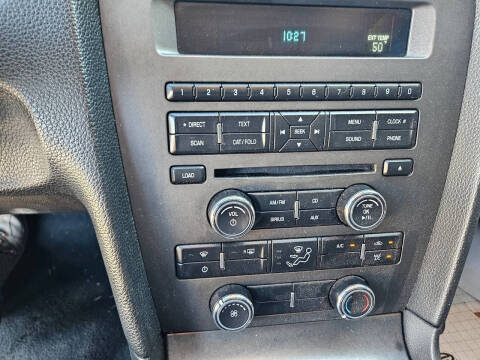 2011 Ford Mustang V6