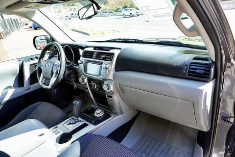 2013 Toyota 4Runner SR5