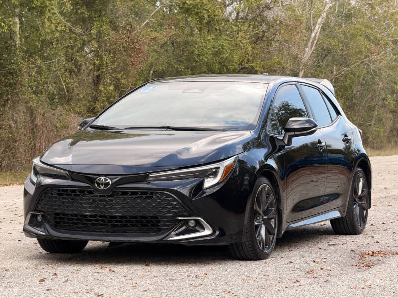 2023 Toyota Corolla Hatchback XSE's photo