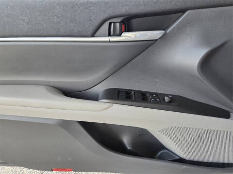 2024 Toyota Camry Hybrid SE