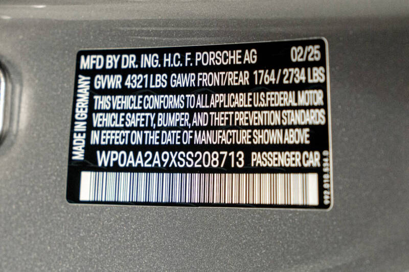 2025 Porsche 911 Carrera