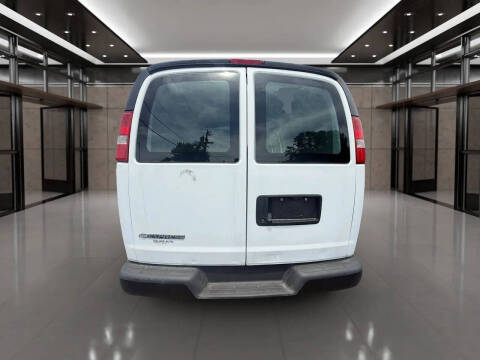 2017 Chevrolet Express 2500
