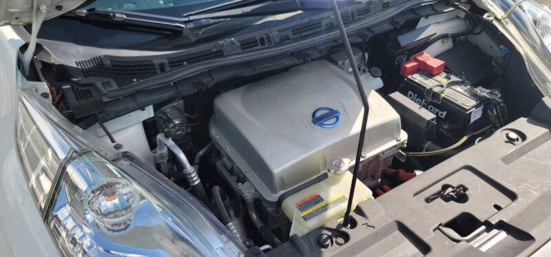 2016 Nissan LEAF S-24