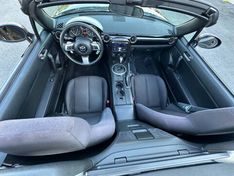 2006 Mazda MX-5 Miata Sport