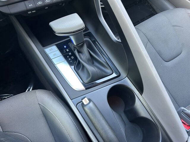 2022 Hyundai Elantra