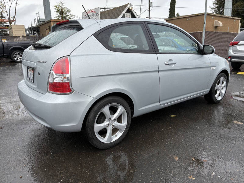 2009 Hyundai Accent SE