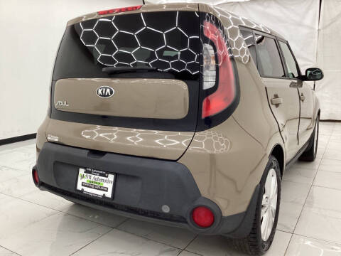 2015 Kia Soul +