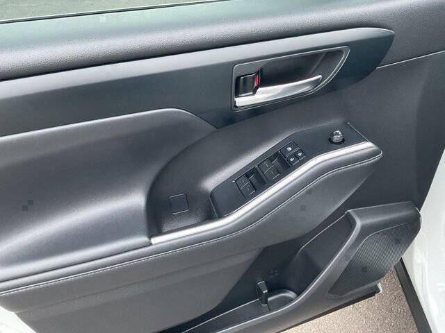 2022 Toyota Highlander Hybrid XLE