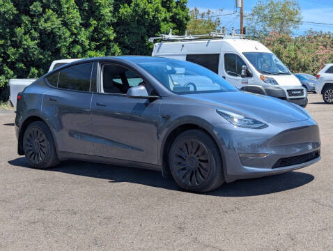 2023 Tesla Model Y Long Range