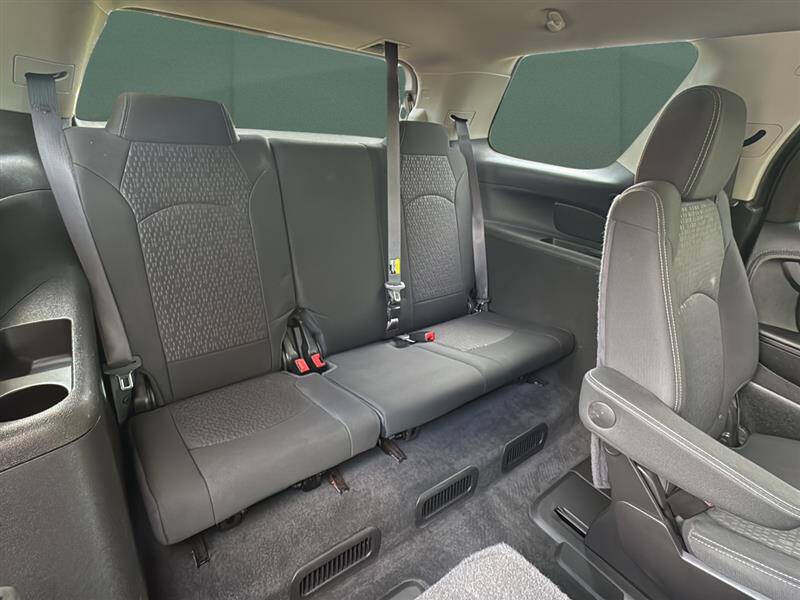 2016 GMC Acadia SLE-2