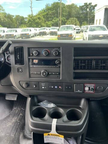 2025 Chevrolet Express 2500