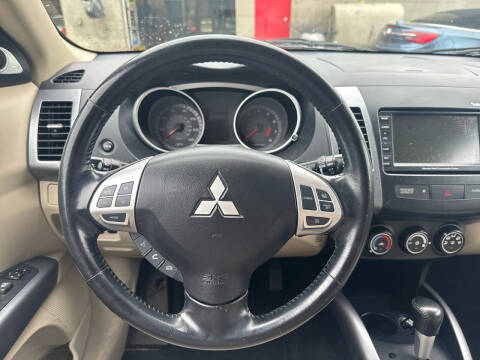2007 Mitsubishi Outlander ES