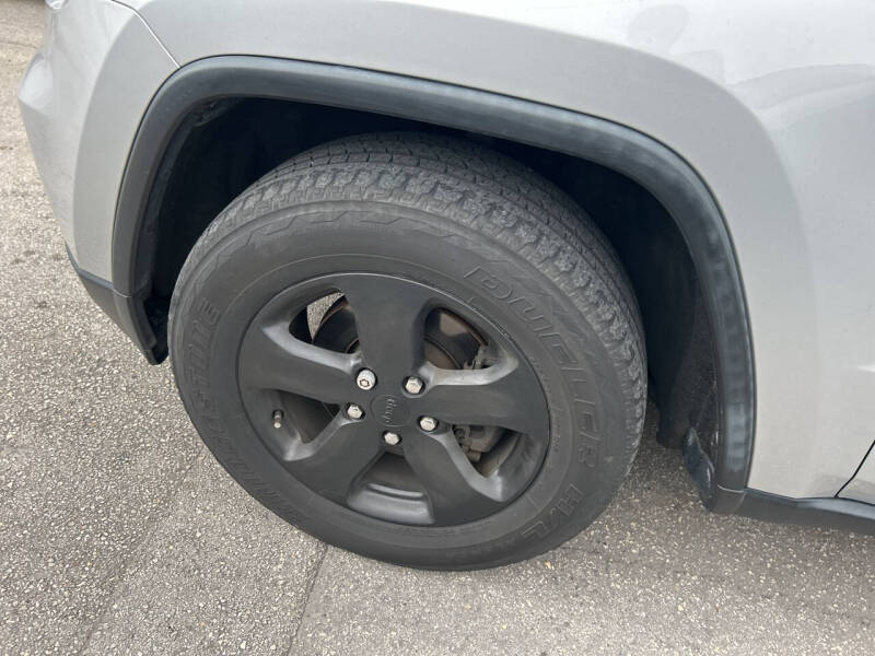 2012 Jeep Grand Cherokee Laredo X