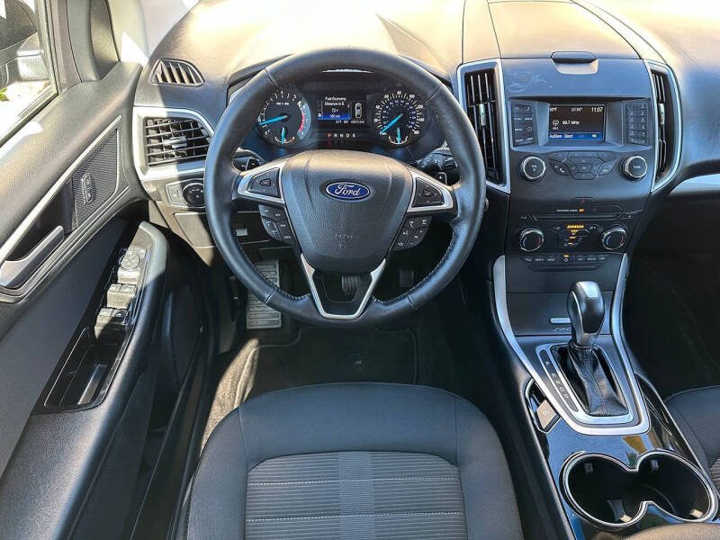 2017 Ford Edge SEL