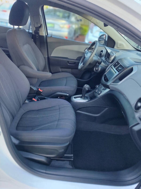 2015 Chevrolet Sonic LT Auto