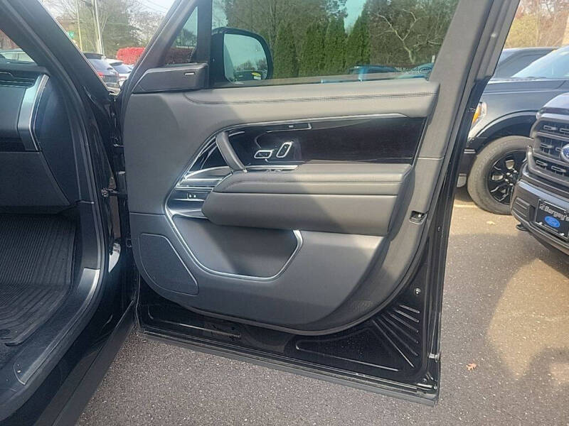 2023 Land Rover Range Rover P530 SE