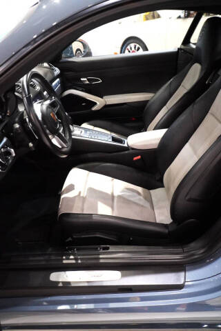 2018 Porsche 718 Cayman