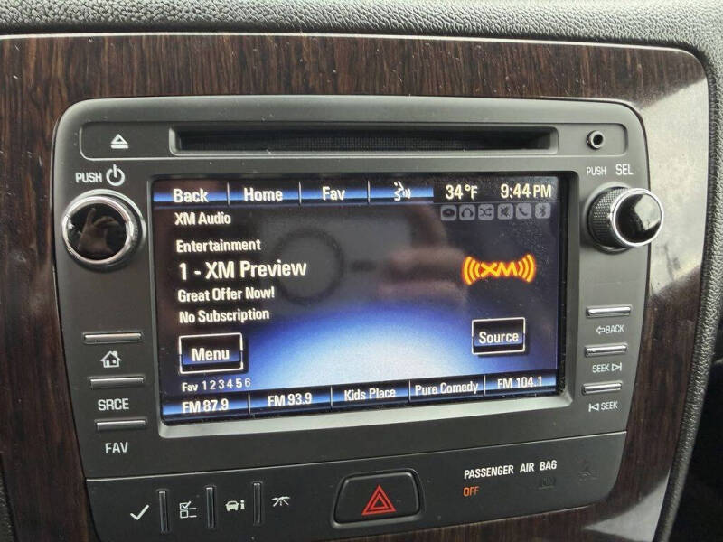 2017 Chevrolet Traverse LT