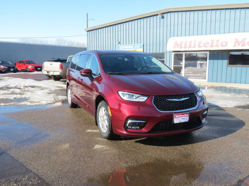 2023 Chrysler Pacifica Touring L