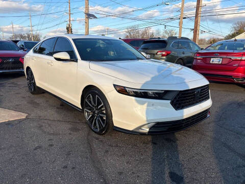 2025 Honda Accord Hybrid Touring
