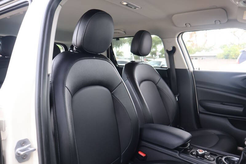 2017 MINI Clubman Cooper
