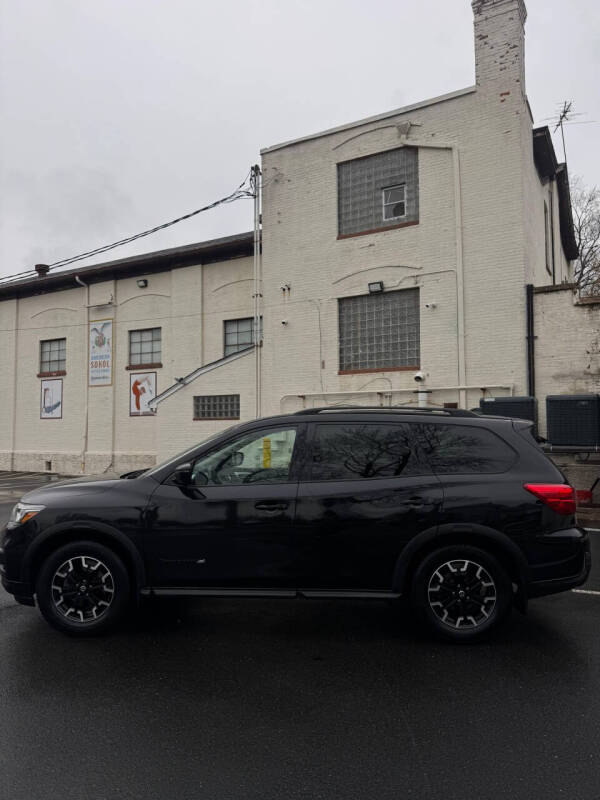 2020 Nissan Pathfinder SL