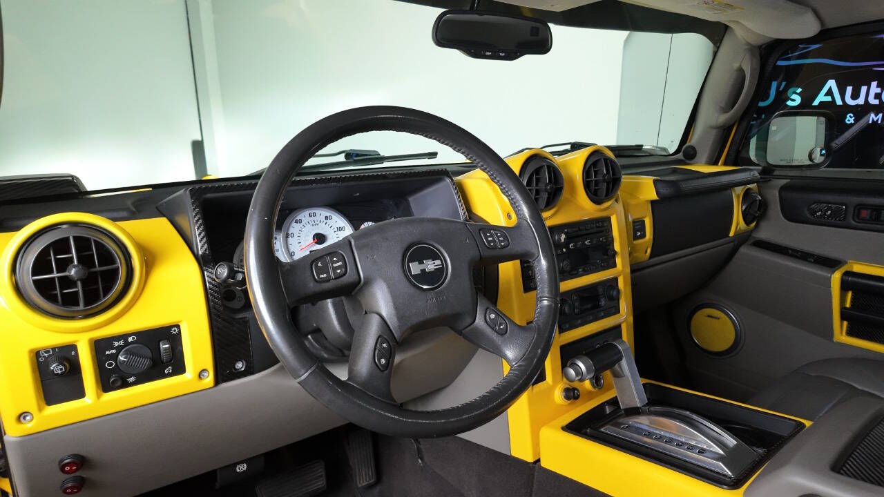 2004 HUMMER H2 32