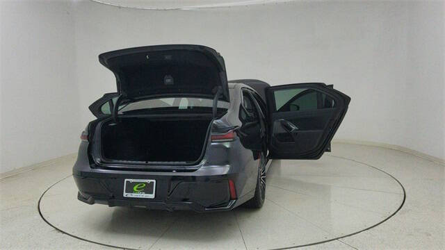 2024 BMW 7 Series 740i