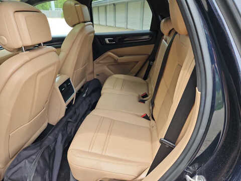 2020 Porsche Cayenne E-Hybrid