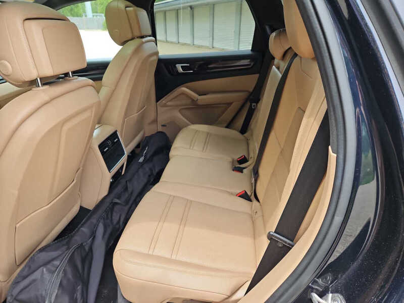 2020 Porsche Cayenne E-Hybrid