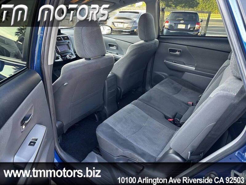 2013 Toyota Prius v Three