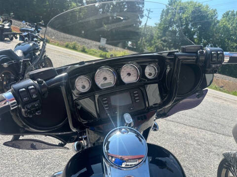 2016 Harley-Davidson FLHX103 -