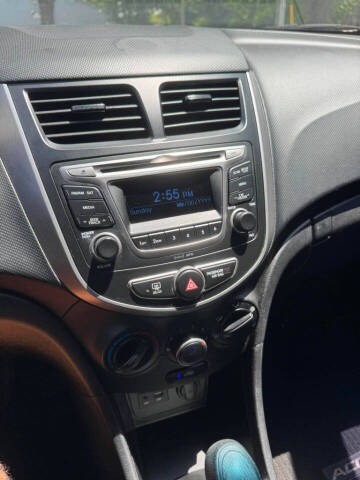 2015 Hyundai Accent GS