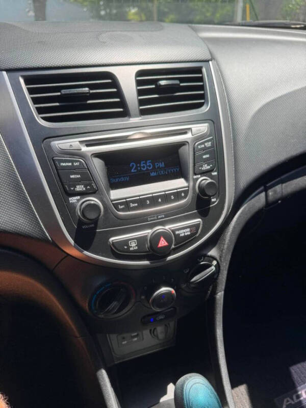 2015 Hyundai Accent GS