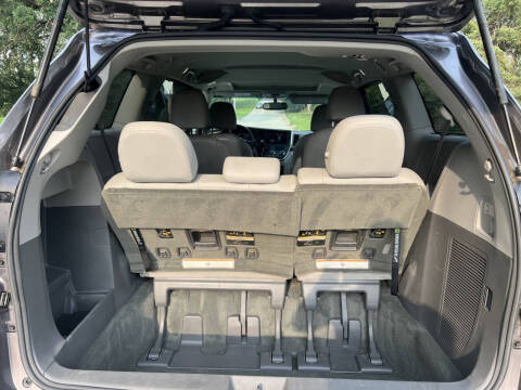 2015 Toyota Sienna XLE Premium 7-Passenger