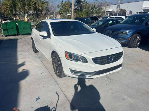 2015 Volvo S60 T6 Drive-E Platinum